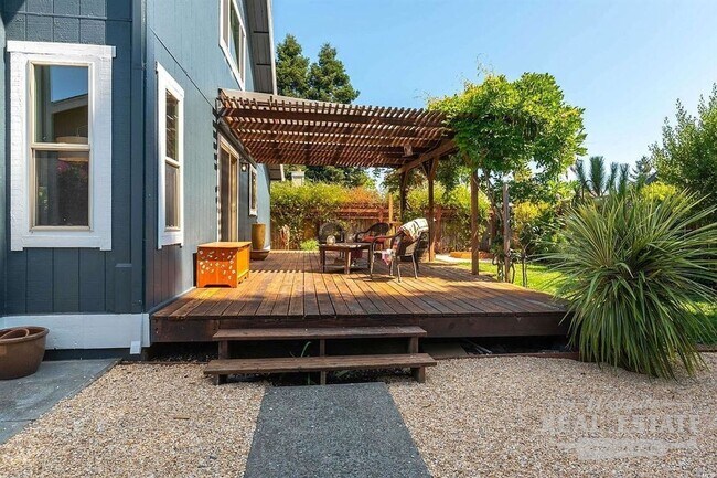 Building Photo - 1659 Calle Ranchero Dr