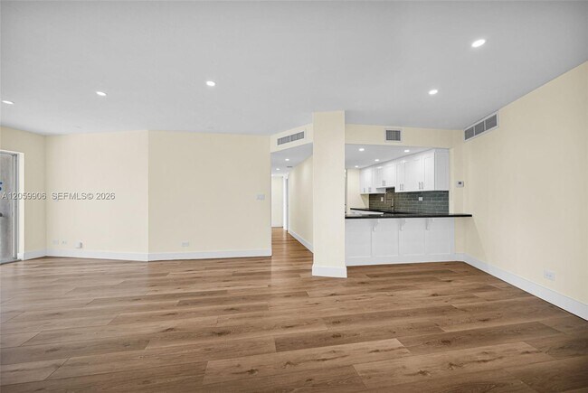 Building Photo - 2451 Brickell Ave