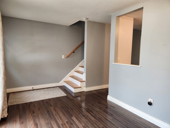 Building Photo - 129 Lowell St