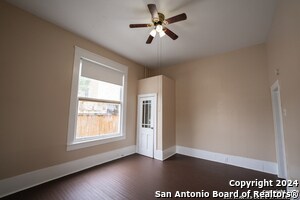 Building Photo - 622 W Russell Pl
