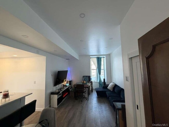 Building Photo - 1250 North Ave