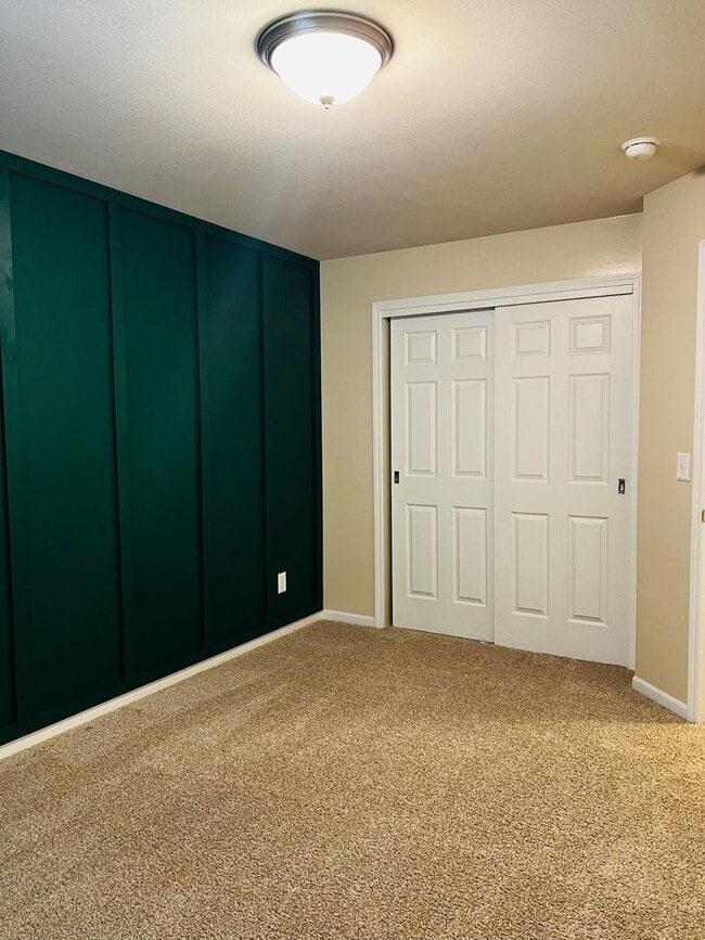 Building Photo - Charming 3-Bedroom Home with Modern Amenities and Elegant Finishes