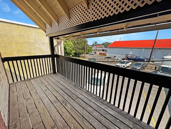 Building Photo - 108-110 N Broad Street