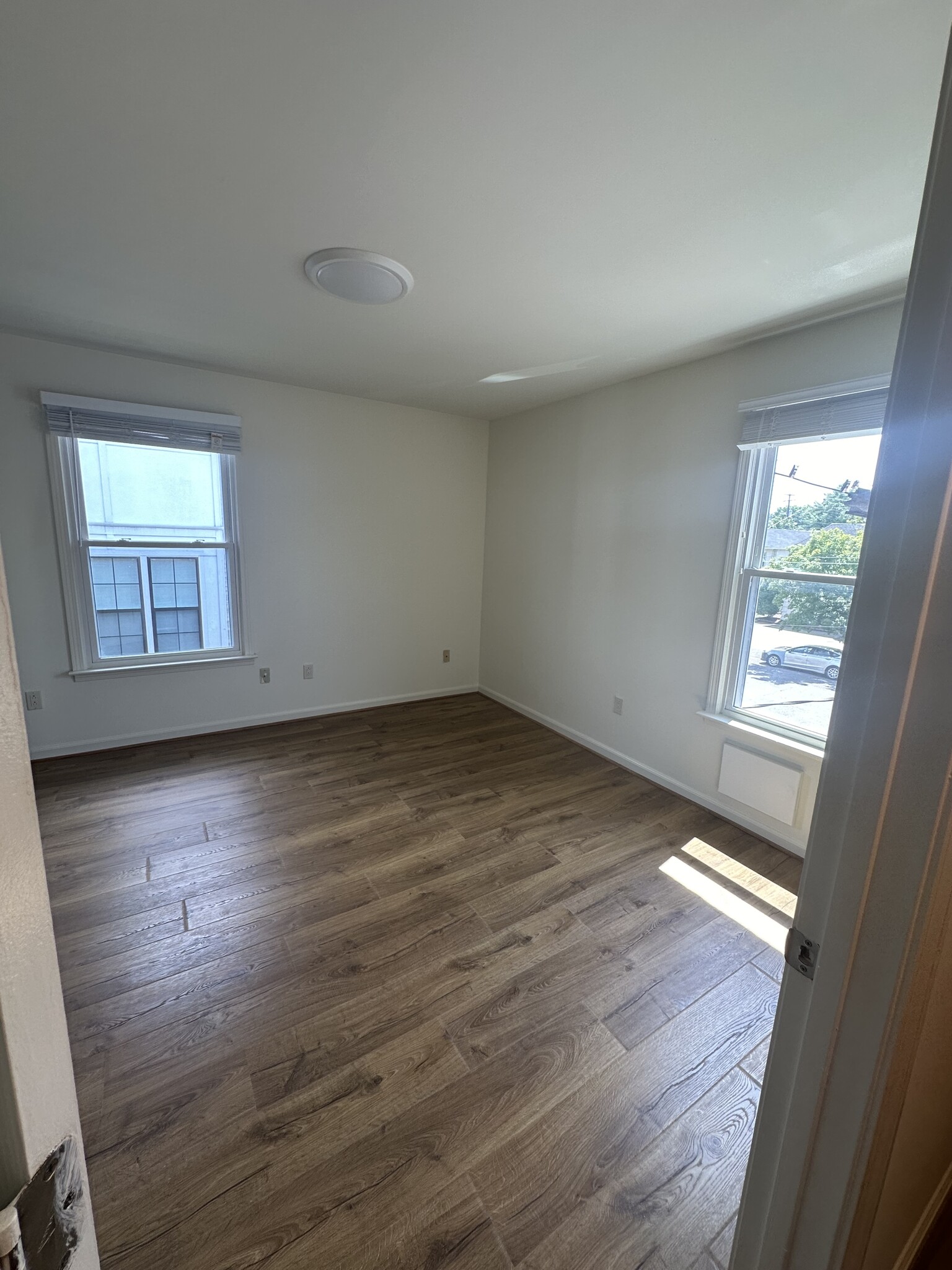 Building Photo - 2118 Acklen Ave