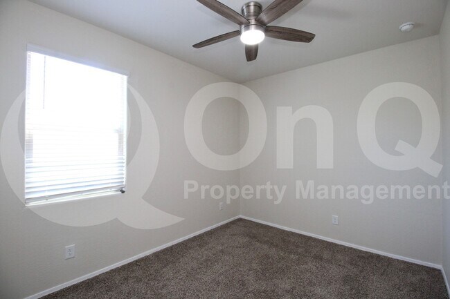 Building Photo - 2455 E Alida Dr