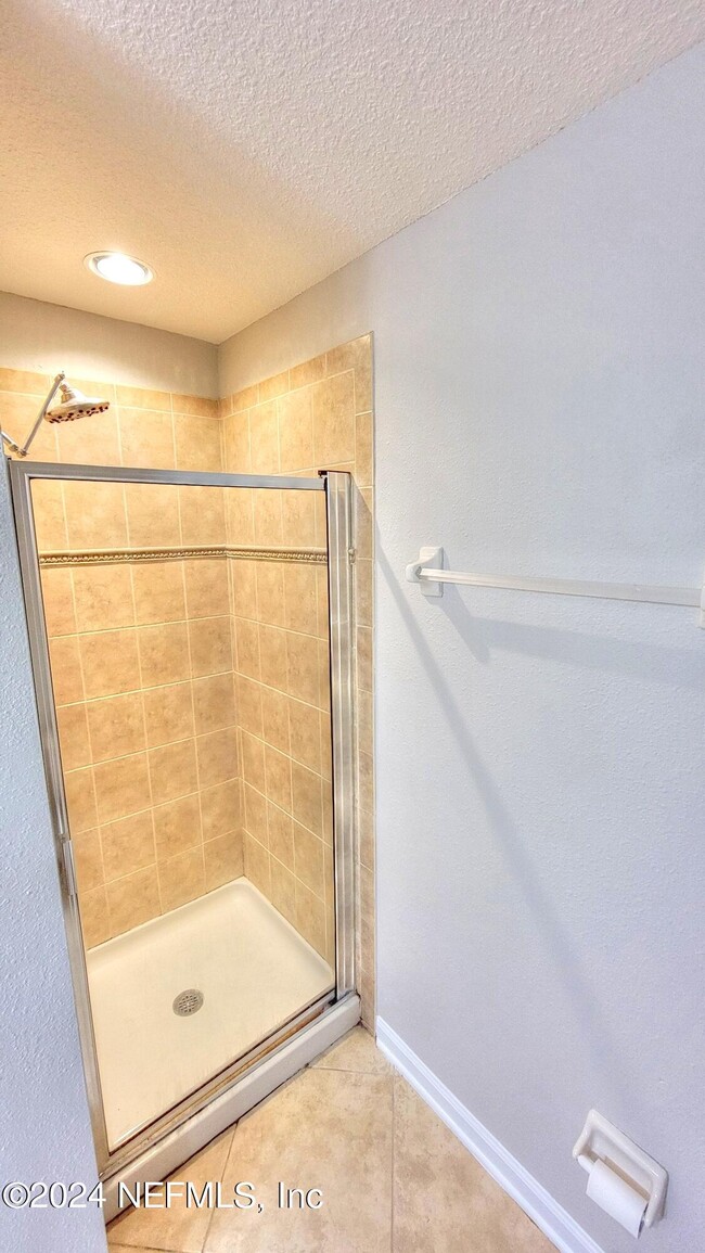 Building Photo - 7131 Rampart Ridge Cir W