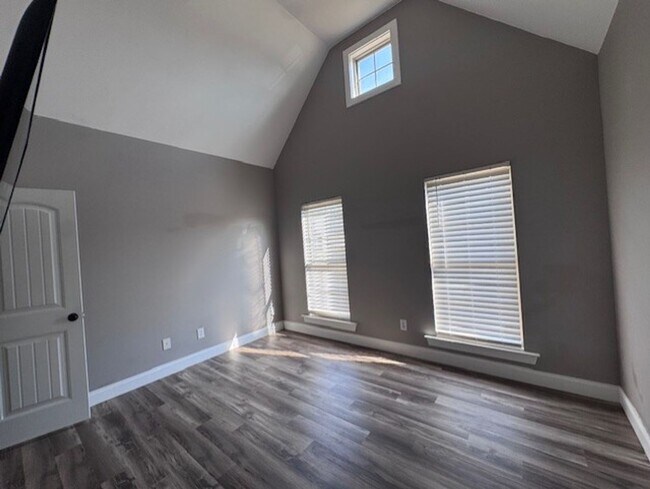Building Photo - 160 Stonecreek Pl