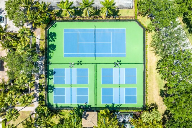 Pickle Ball / Tennis - 3023 Alcazar Pl