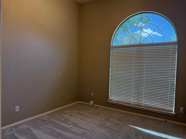 Building Photo - 405 Love Bird Ln