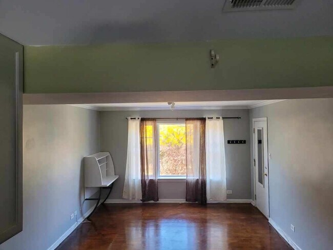 Primary Photo - 129 Elmwood Ave
