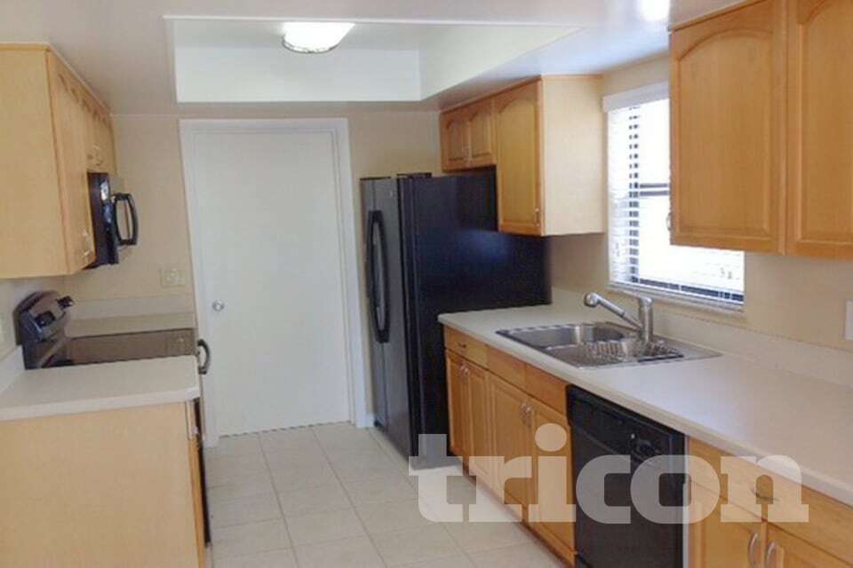 Building Photo - 120 Waverly Dr