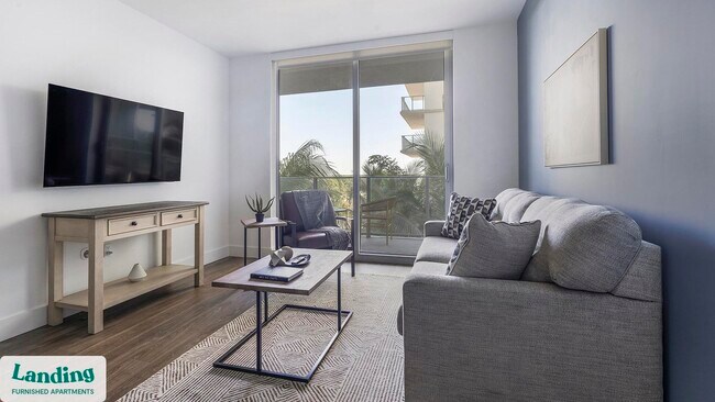 Building Photo - 1950 Mayfair St