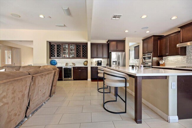 Building Photo - 73649 Dali court