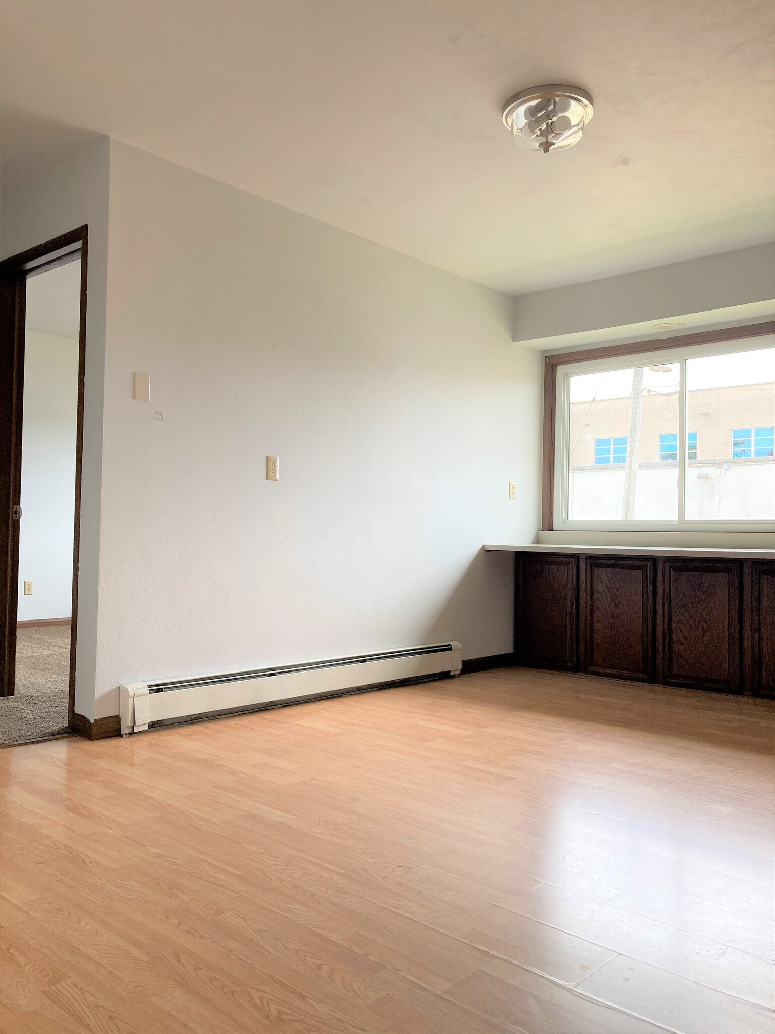 Eat-in Kitchen - 318 E Brown St