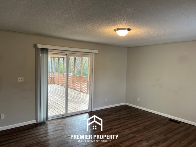 Building Photo - 239 Wilbanks Rd