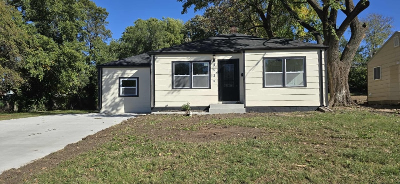 Building Photo - 1522 N Estelle Ave