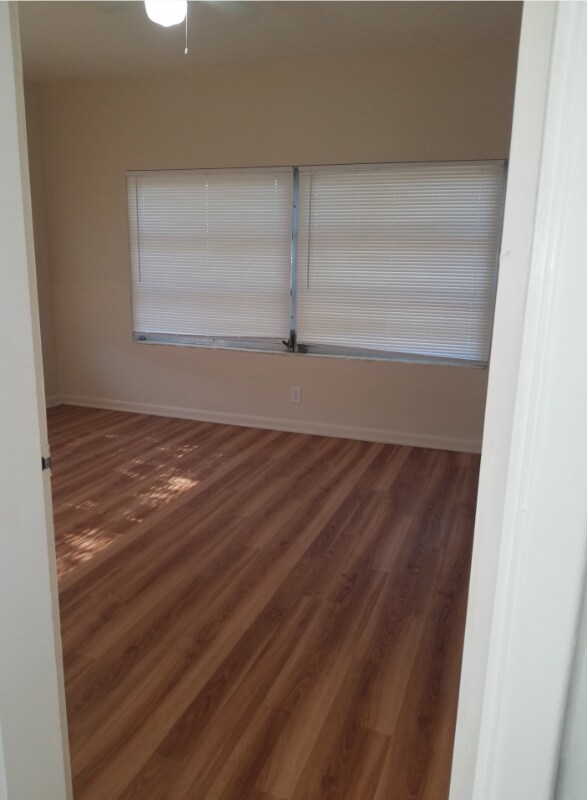 Building Photo - 1420 S Betty Ln