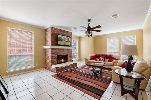 Building Photo - 2116 Houlton Ln