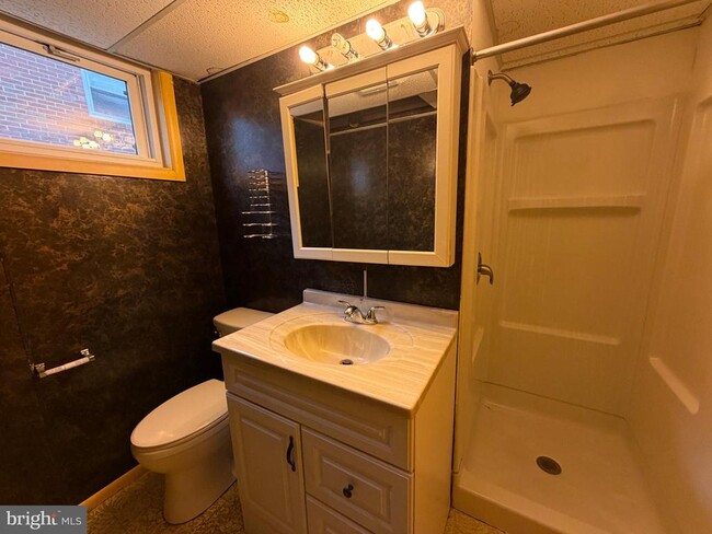 Building Photo - 4308 Alton St