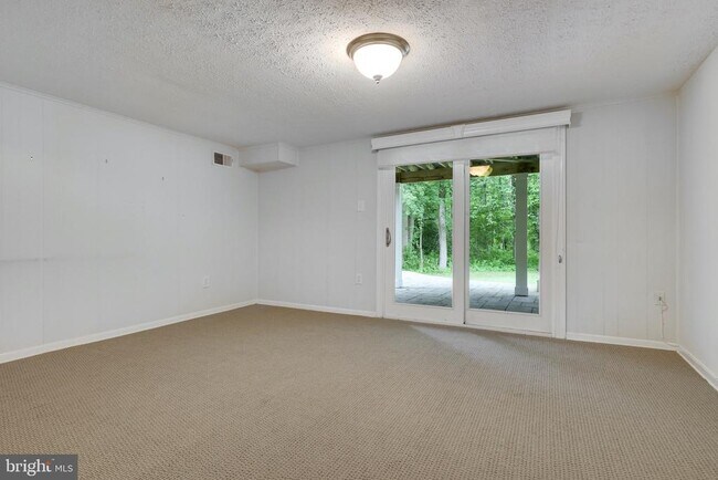 Building Photo - 9622 Cinnamon Creek Dr