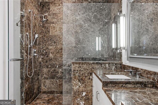 Building Photo - 1065 Peachtree St NE