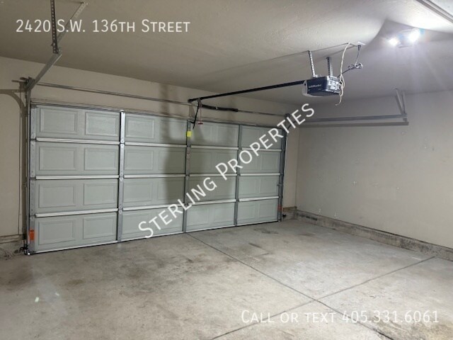 Building Photo - 2420 SW 136th St