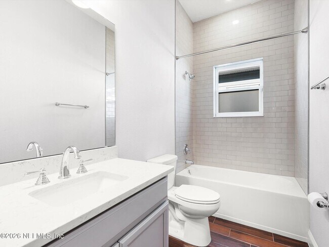 Building Photo - 13461 Lucena Ln