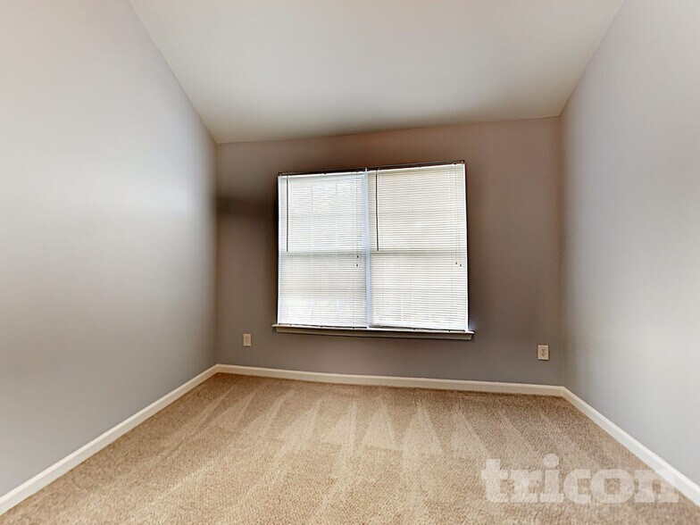 Building Photo - 4275 Spur Look Crossing