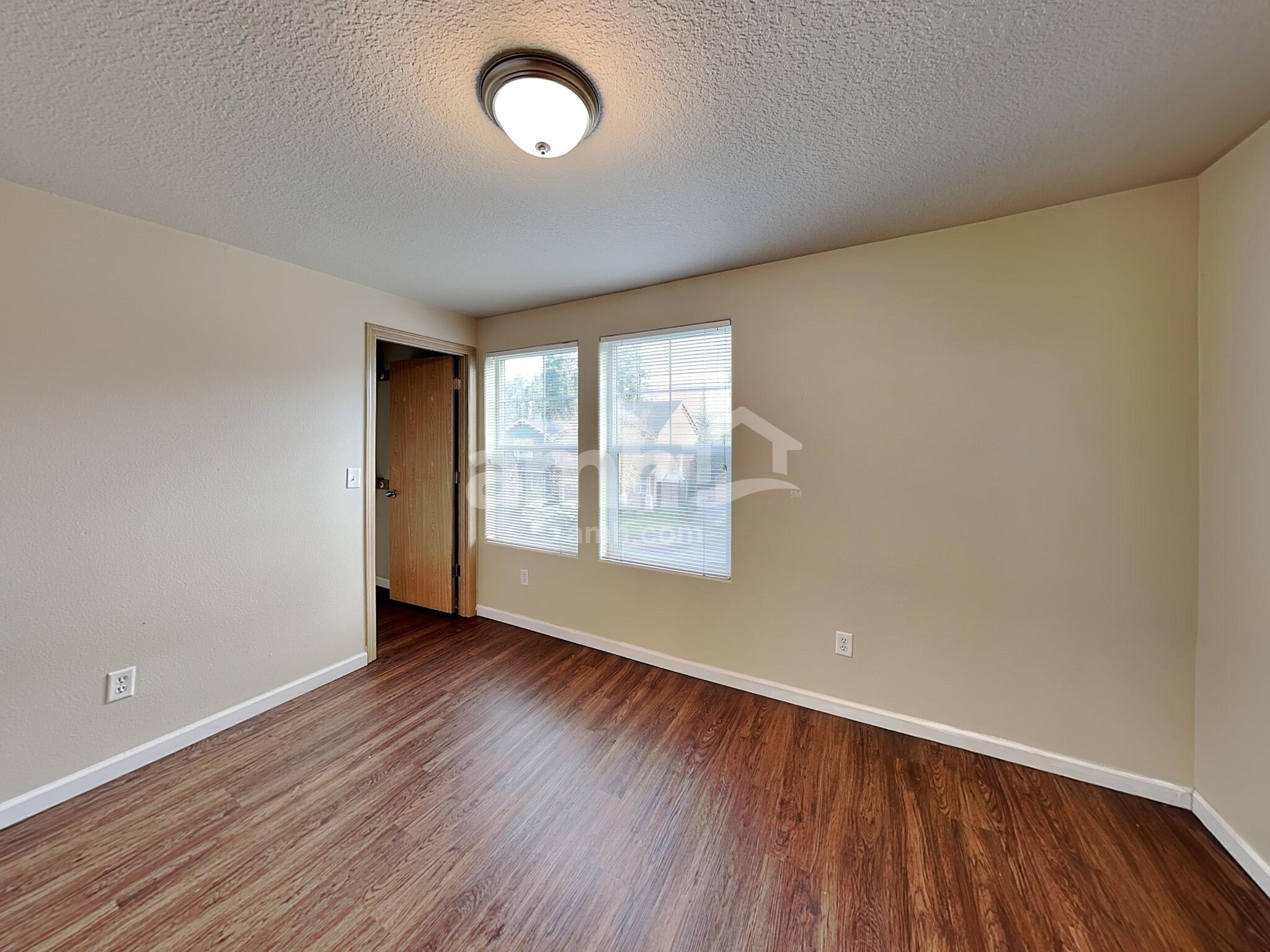 Building Photo - 37828 Hamilton Ridge Dr