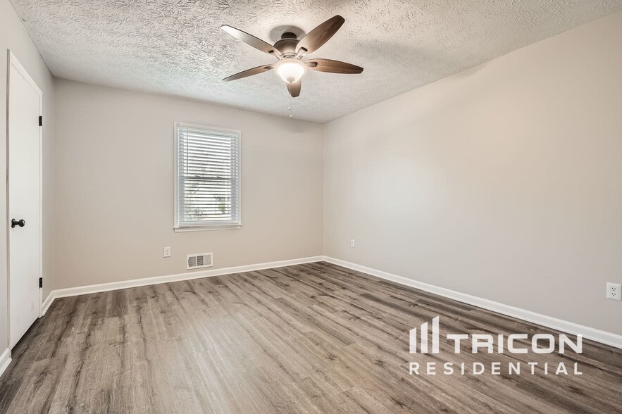 Building Photo - 124 Belair Trail
