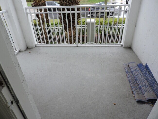 Building Photo - 11032 Legacy Dr