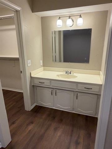 Building Photo - 505 Cedar Elm Ln