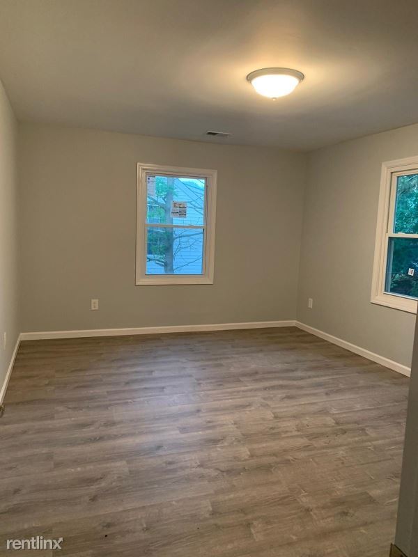 Building Photo - 6 br, 2 bath House - 574 Nautilus Dr