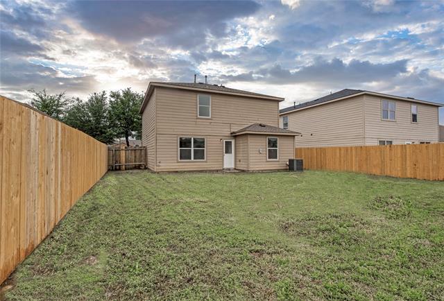 Building Photo - 604 Hidden Dale Dr