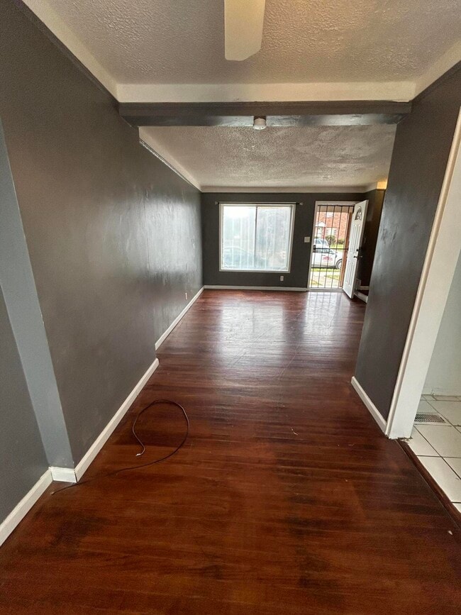 Building Photo - 3463 Ewald Cir