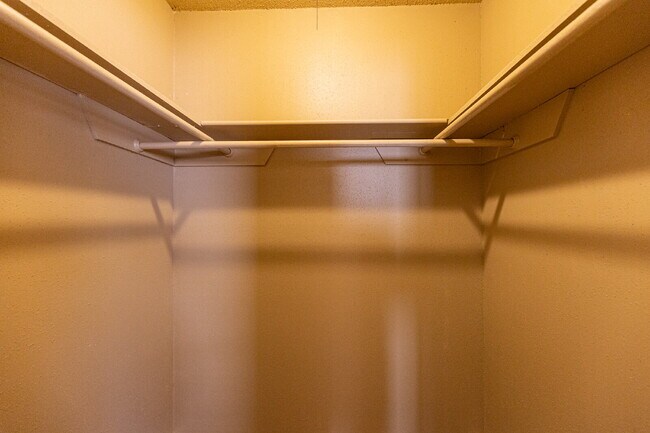 Building Photo - 4414 Valleybrook