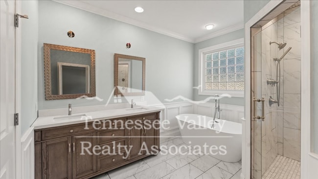 Building Photo - Charming and Private 4-Bedroom, 2.5-Bath H...