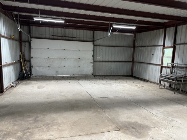 Building Photo - 2418 N University Ave