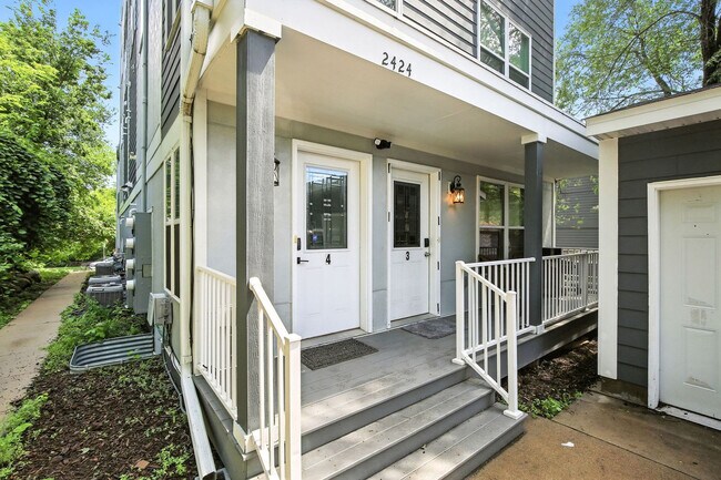 Building Photo - 2424 Lyndale Ave S