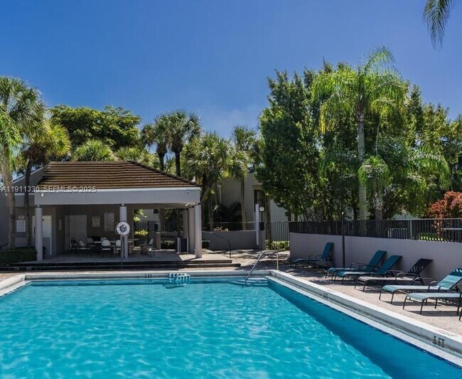 Building Photo - 8810 SW 132nd Pl