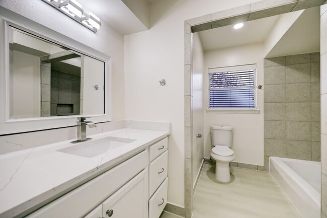 Building Photo - 5506 Bent Bough Ln