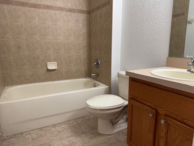 Building Photo - Peaceful 4 Bedroom 3 Full Bath Townhome In...