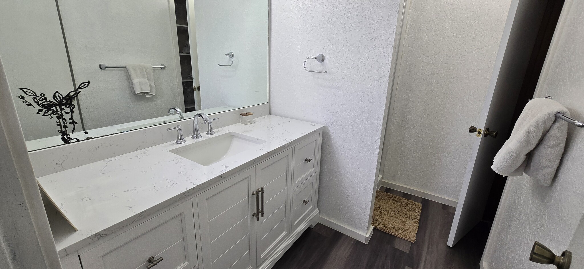 Private bathroom - 7621 46th Pl W