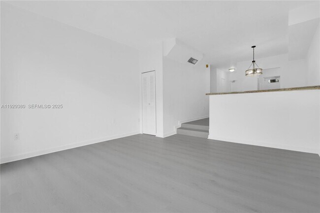 Building Photo - 10900 SW 104th St