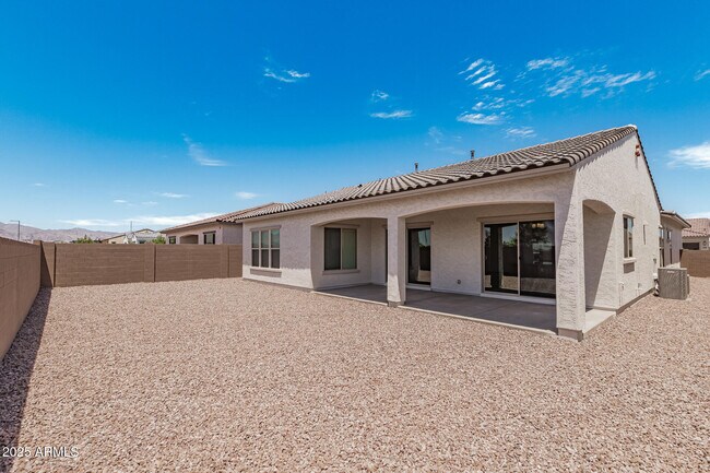 Building Photo - 16981 W Cameron Dr