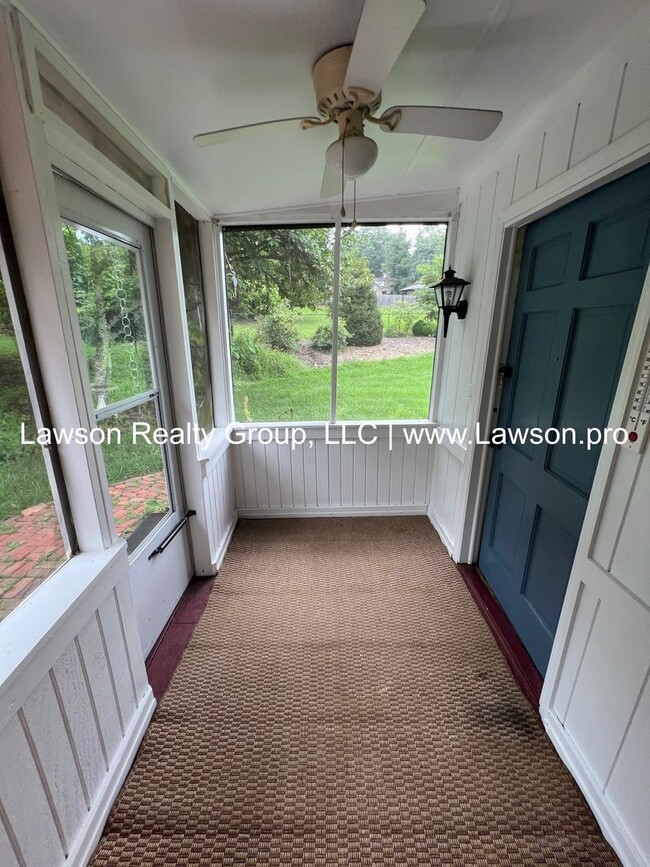 Building Photo - Nice, Three Bedroom Brick Ranch in City of...