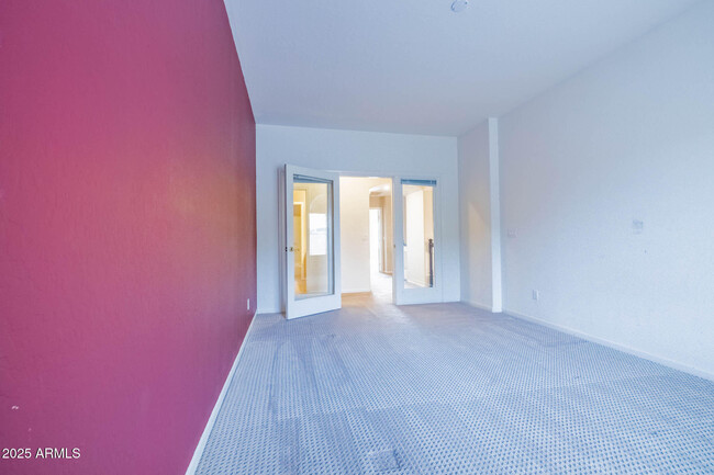 Building Photo - 1153 W Windhaven Ave