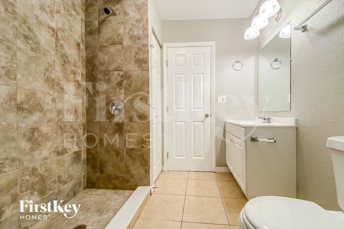 Building Photo - 5900 Grove St S