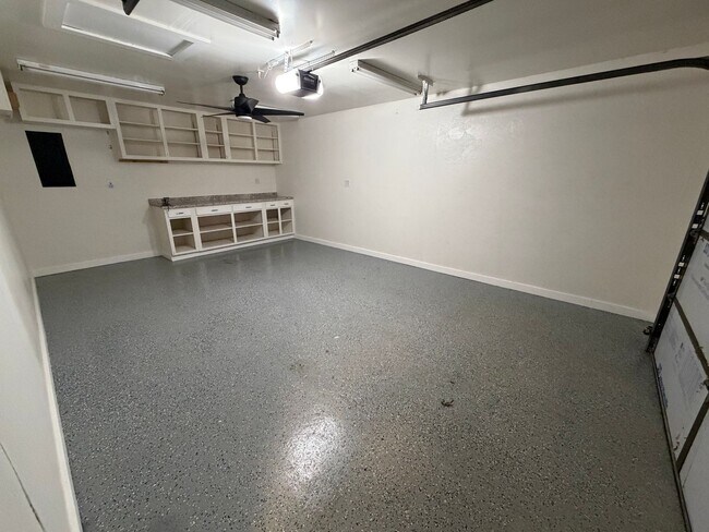 Building Photo - Italian Estates Property Management