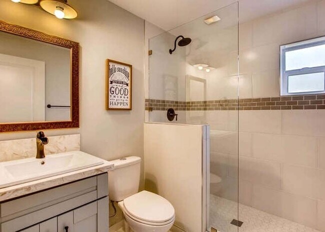 Building Photo - 4461 Scenic Ln